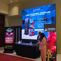 Interactive LED Screens Designed for Learning & Collaboration